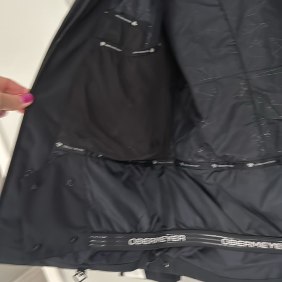 Black Obermeyer Ski Jacket - Picture 6 of 10